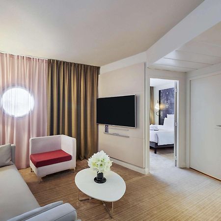 Готель Mercure Paris La Defense Курбевуа Екстер'єр фото